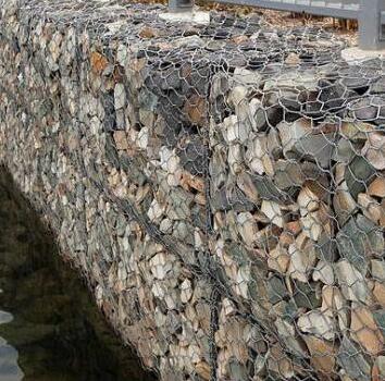 ������e�W��